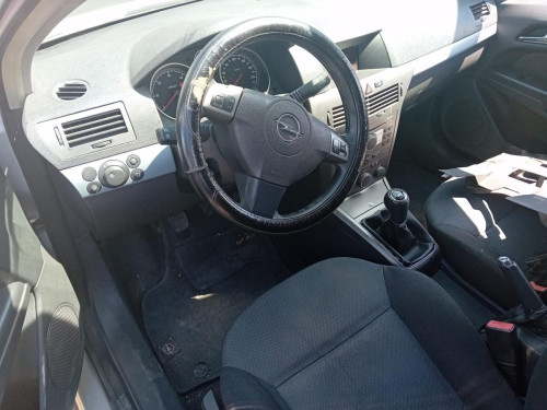 OPEL ASTRA H BERLINA — автомобиль-донор на запчасти 