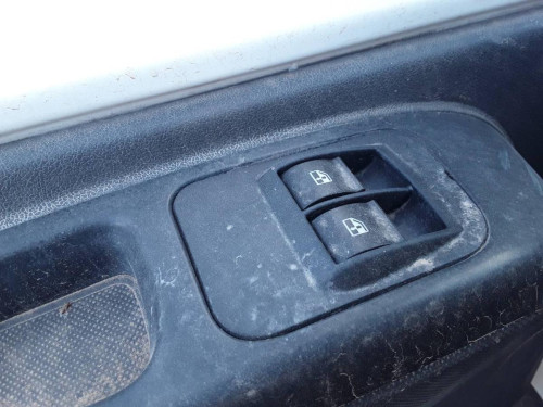 MANDO ELEVALUNAS DELANTERO IZQUIERDO Fiat III FIORINO (225) 