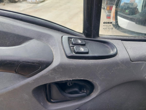 IVECO DAILY FURGÓN — автомобиль-донор на запчасти 