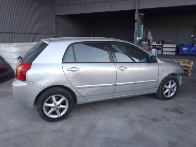 TOYOTA COROLLA (E12)