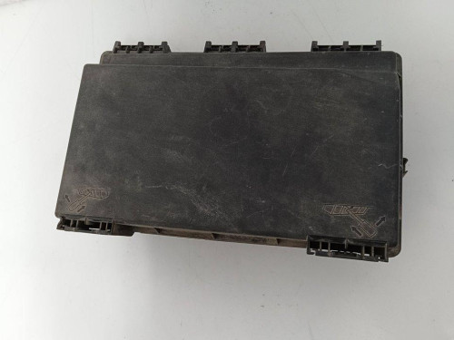  CAJA RELES / FUSIBLES OPEL ASTRA H BERLINA 