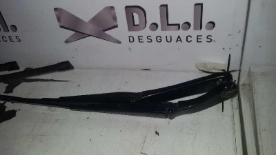 BRAZO LIMPIA DELANTERO DERECHO