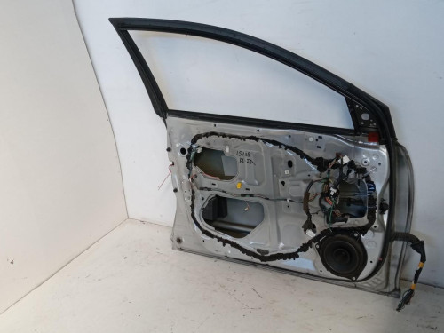 PUERTA DELANTERA IZQUIERDA TOYOTA AVENSIS BERLINA (T25) 
