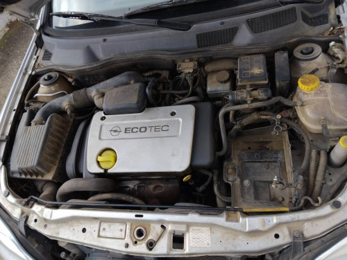 Opel Astra G Berlina (1998->) — vehículo donante para recambios 