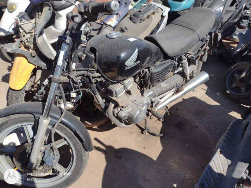HONDA CB 250 — vehículo donante para recambios 