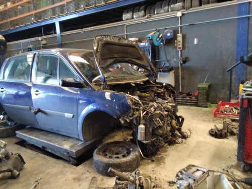 RENAULT SCENIC II (JM) — автомобиль-донор на запчасти 