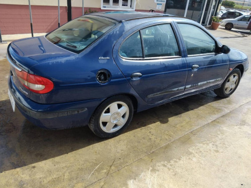 Renault Megane I Fase 2 Classic (LA...)(1997->) — vehículo donante para recambios 