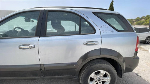 PUERTA TRASERA IZQUIERDA Kia SORENTO (BL) 