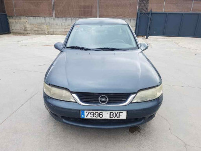 OPEL VECTRA B BERLINA