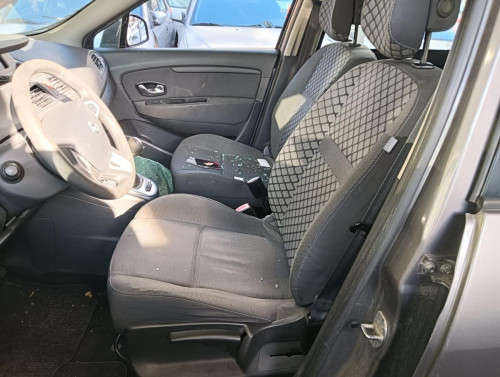 RENAULT SCENIC III (JZ) — vehículo donante para recambios 