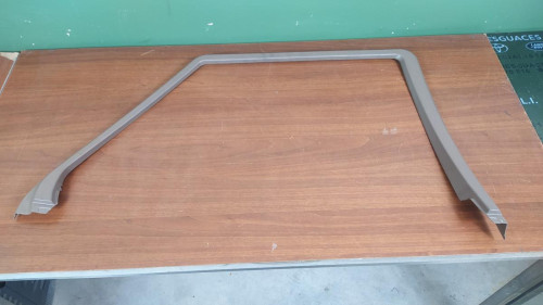 MOLDURA Mercedes-Benz CLASE ML (BM 164) 