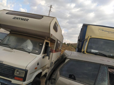 PEUGEOT J5 (280)()