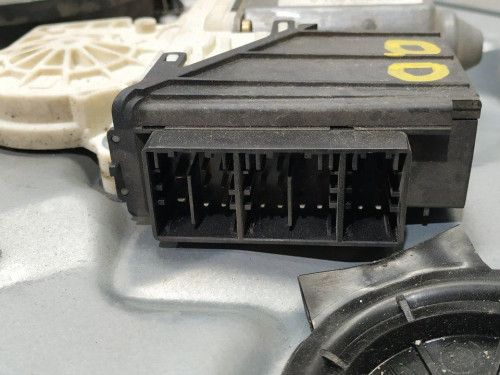  ELEVALUNAS DELANTERO DERECHO SEAT IBIZA (6L1) 