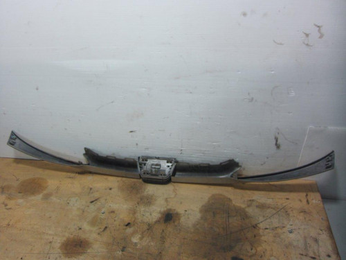 REJILLA DELANTERA PEUGEOT 206 BERLINA 4-PT. 