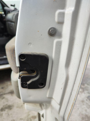 CERRADURA PUERTA DELANTERA DERECHA