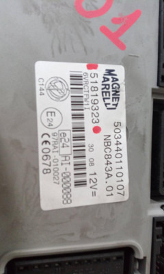 CAJA RELES / FUSIBLES, LANCIA, YPSILON (101)