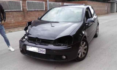 VOLKSWAGEN GOLF V (1K1)(10.2003)