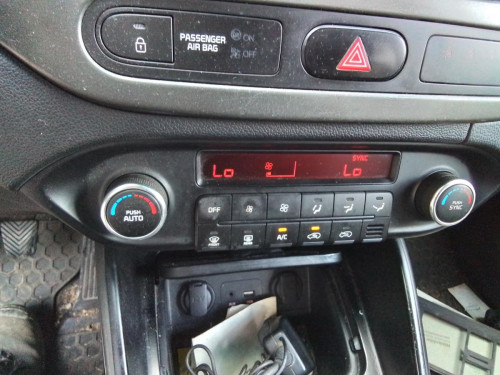 MANDO CLIMATIZADOR Kia CARENS (RP) 