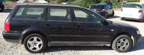 VOLKSWAGEN PASSAT VARIANT (3B5) — vehículo donante para recambios 