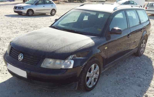 VOLKSWAGEN PASSAT VARIANT (3B5) — vehículo donante para recambios 