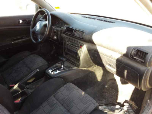 VOLKSWAGEN PASSAT VARIANT (3B5) — vehículo donante para recambios 