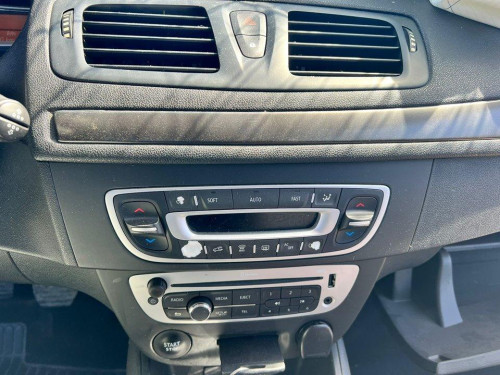  RENAULT MEGANE III BERLINA 5P 
