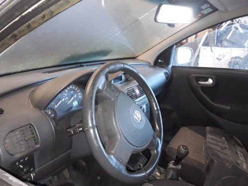 OPEL CORSA C — vehículo donante para recambios 