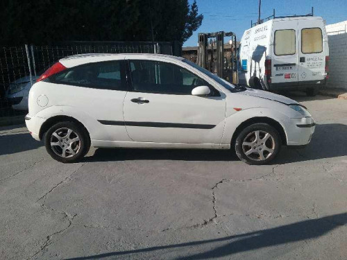  FORD FOCUS BERLINA (CAK) 