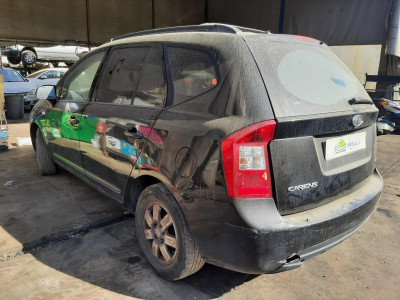 KIA CARENS (UN)