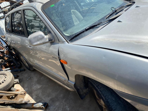 HYUNDAI SANTA FE (SM) — vehículo donante para recambios 