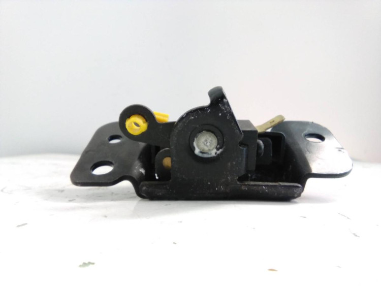 CERRADURA MALETERO / PORTON