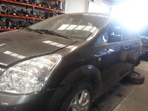  TOYOTA COROLLA VERSO (R1) 