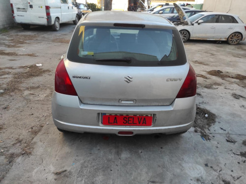 SUZUKI SWIFT BERLINA (RS/MZ) — vehículo donante para recambios 