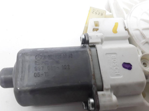 MOTOR ELEVALUNAS DELANTERO DERECHO MERCEDES-BENZ CLASE R (BM 251) 