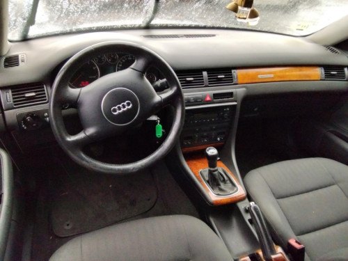  AUDI A6 BERLINA (4B2) 