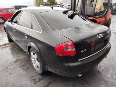 AUDI A6 BERLINA (4B2)