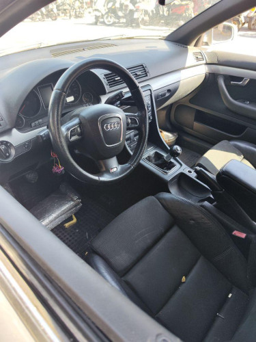 AUDI A4 AVANT (8E) — vehículo donante para recambios 