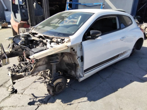  VOLKSWAGEN SCIROCCO (137) 