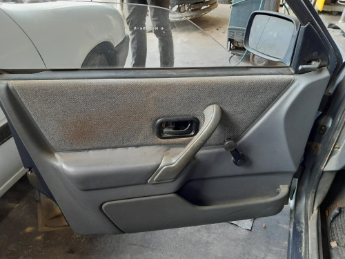  FORD ESCORT BERLINA 