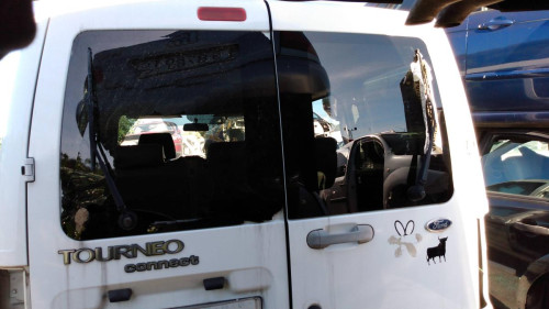 FORD TRANSIT CONNECT (TC7) — vehículo donante para recambios 