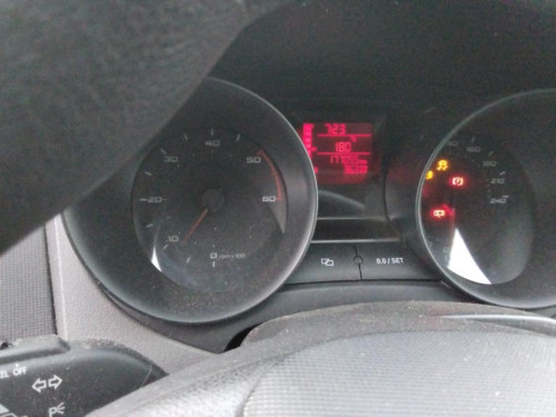 SEAT IBIZA BERLINA (6J5) — vehículo donante para recambios 