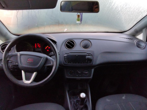 SEAT IBIZA BERLINA (6J5) — vehículo donante para recambios 