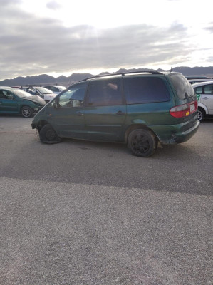 VOLKSWAGEN SHARAN (7M8)