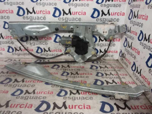 ELEVALUNAS DELANTERO DERECHO 