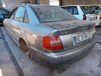 AUDI A4 BERLINA (B5)