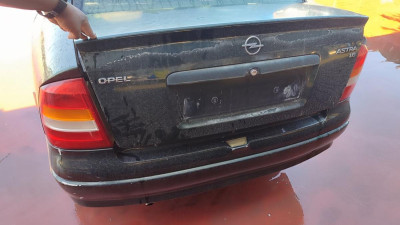 OPEL ASTRA G BERLINA
