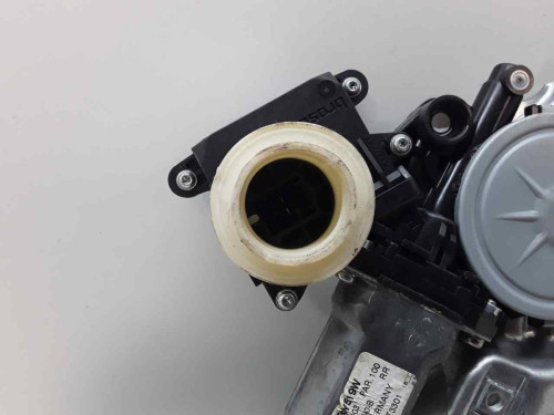 ELEVALUNAS TRASERO DERECHO TOYOTA AURIS (E18) 