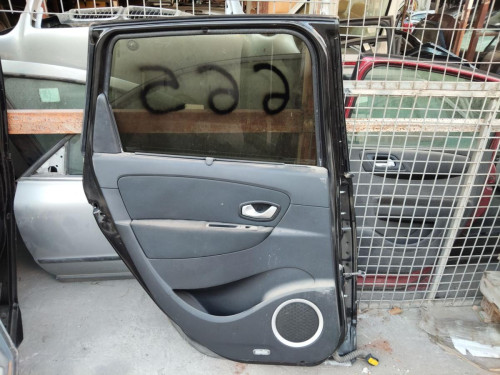 PUERTA TRASERA IZQUIERDA RENAULT SCENIC III (JZ) 