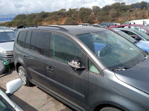  VOLKSWAGEN TOURAN (1T3) 