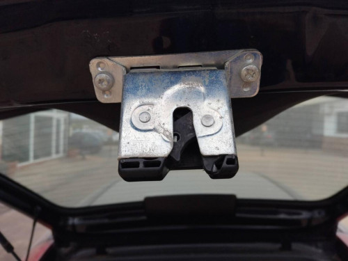 CERRADURA MALETERO / PORTON Opel Corsa C (2003->) Opel Corsa C (2003->) 